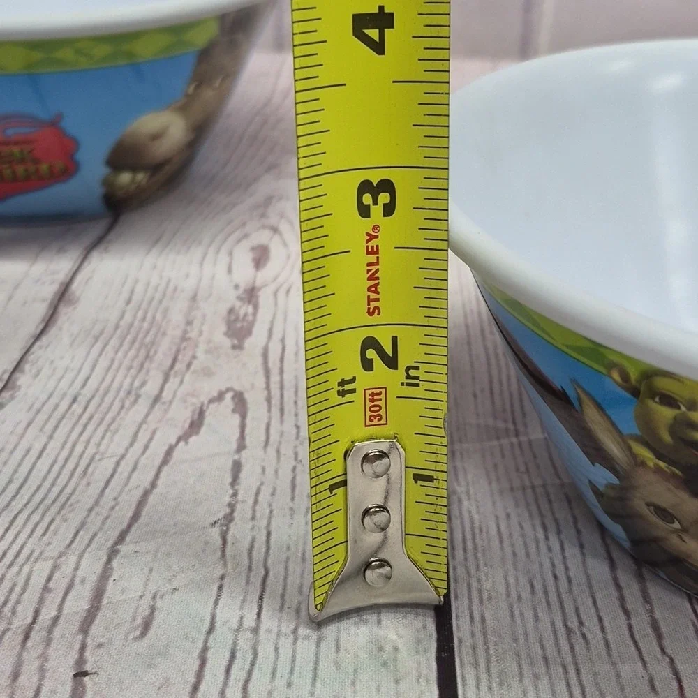 Lot of 2 Kellogg's Plastic Cereal Bowls, Shrek The Third, New